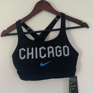 NWT Chicago Nike sports bra size S
